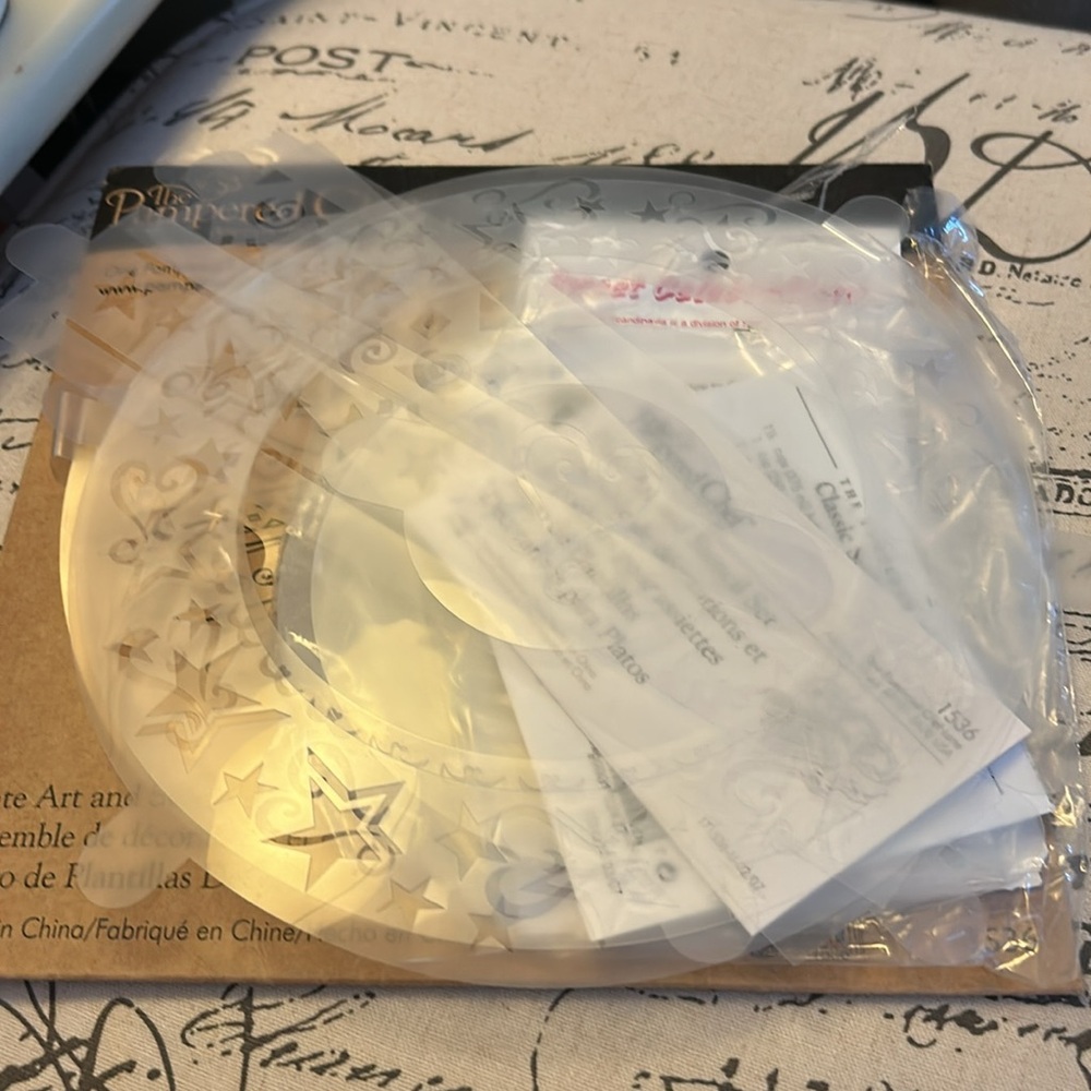 The Pampered Chef Plate Art and Stencil Set #1536, + Extra Stencils Bundle! - Picture 13 of 16